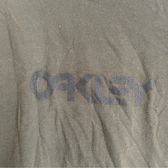 Mens large Oakley T-shirt logo on front - Picture 4 of 4
